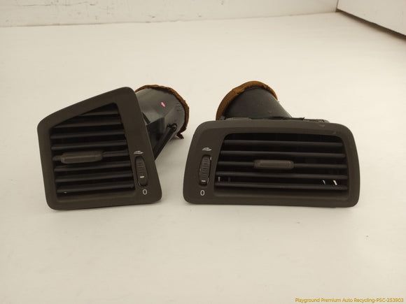 Volvo V70 Set Of Air Vents