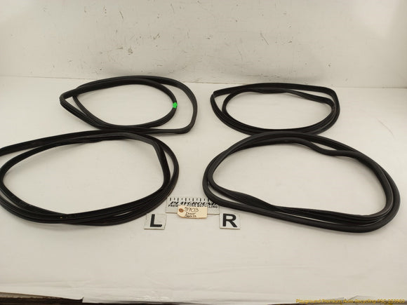 Volvo V70 Set Of Door Seal Weatherstrips