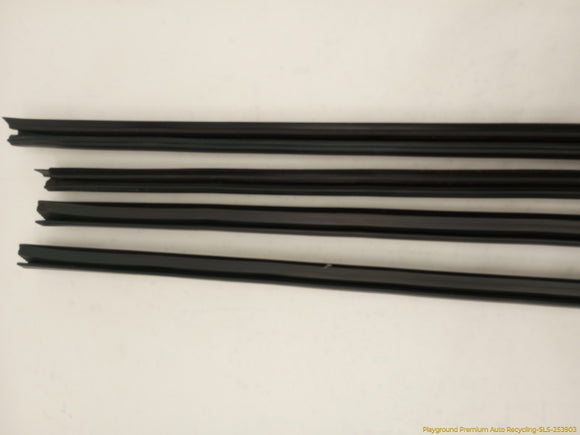 Volvo V70 Set Of 8 Window Sweep Trim