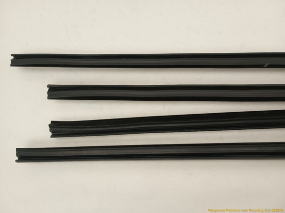 Volvo V70 Set Of 8 Window Sweep Trim