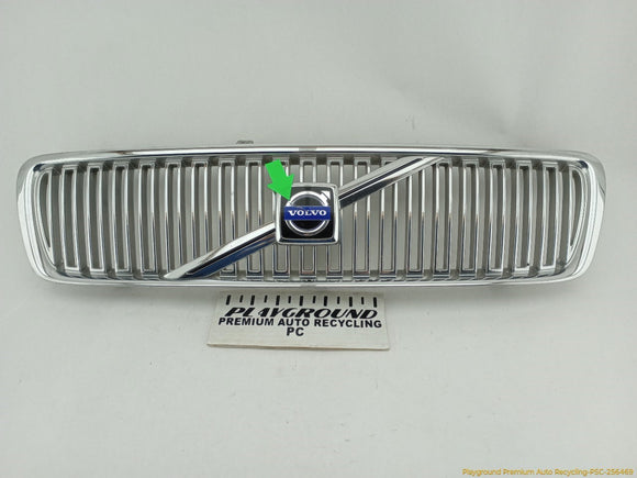 Volvo V70 Front Bumper Radiator Grille