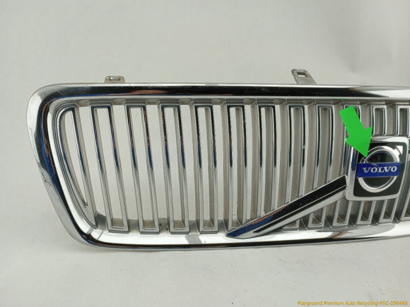 Volvo V70 Front Bumper Radiator Grille