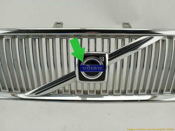 Volvo V70 Front Bumper Radiator Grille