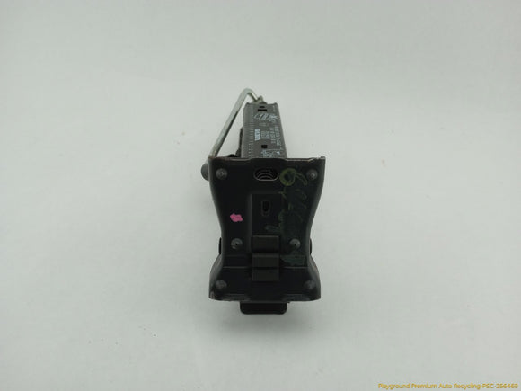 Volvo V70 Vehicle Jack And Tools