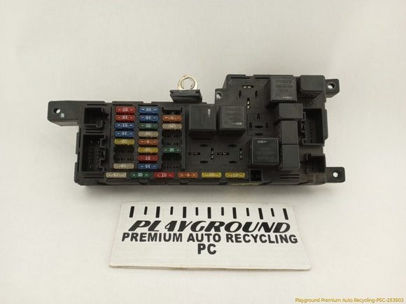 Volvo V70 Engine Fuse Box