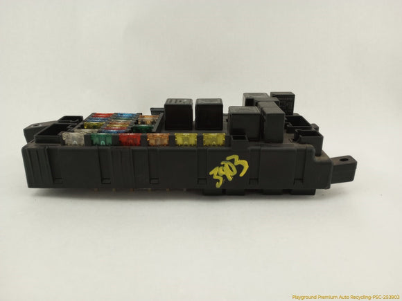 Volvo V70 Engine Fuse Box