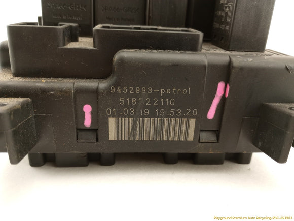 Volvo V70 Engine Fuse Box