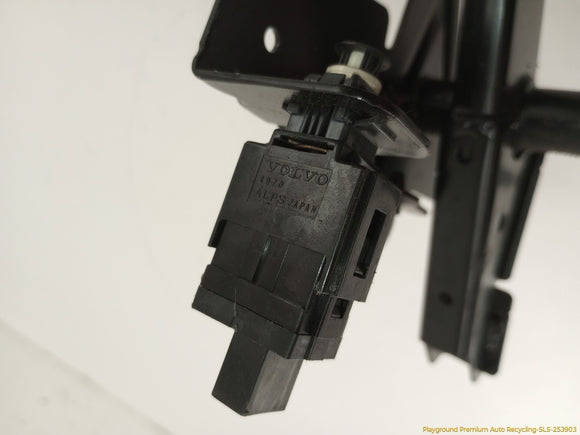 Volvo V70 Brake Pedal