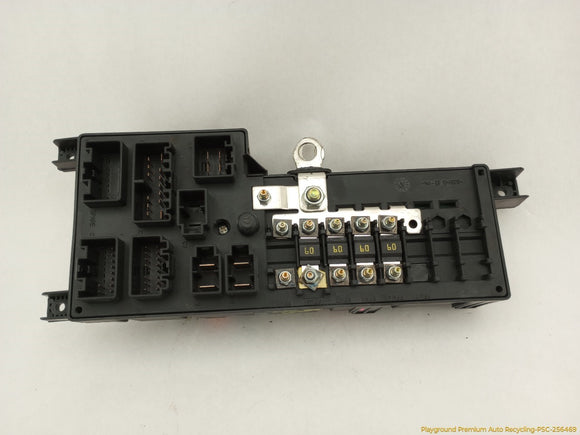 Volvo V70 Engine Fuse Box