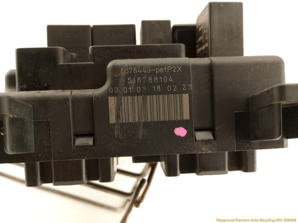 Volvo V70 Engine Fuse Box