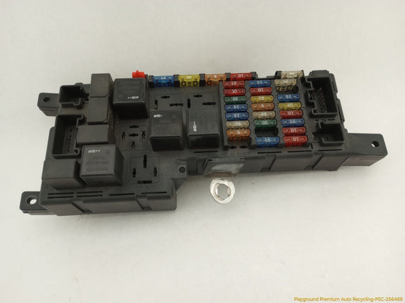 Volvo V70 Engine Fuse Box