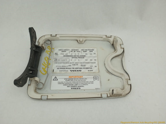 Volvo V70 Fuel Filler Door