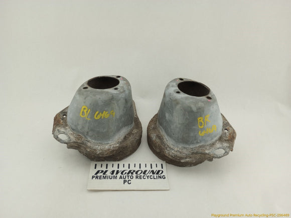 Volvo V70 Pair Of Rear Shock Absorber Mounts