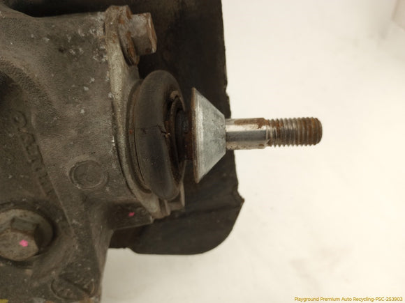 Volvo V70 Passenger Right Front Spindle Knuckle Hub