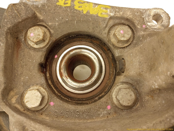 Volvo V70 Passenger Right Front Spindle Knuckle Hub