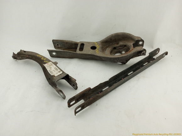 Volvo V70 Passenger Right Rear Lower Control Arm Set