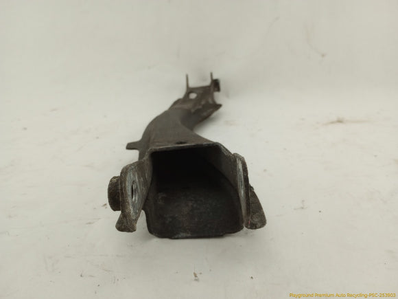 Volvo V70 Passenger Right Rear Lower Control Arm Set