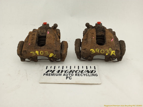 Volvo V70 Pair Of Rear Brake Calipers