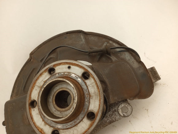 Volvo V70 Passenger Right Front Spindle Knuckle Hub