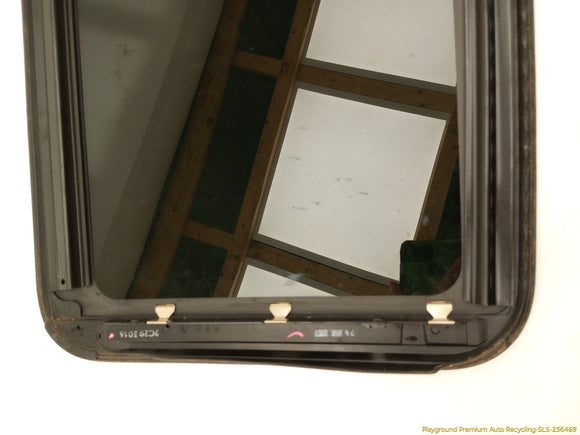 Volvo V70 Sunroof Glass