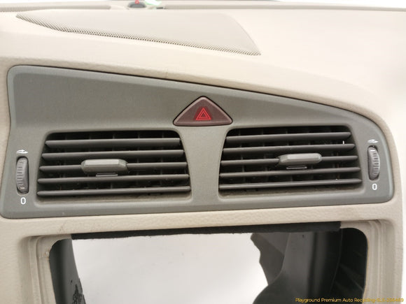 Volvo V70 Dashboard Panel