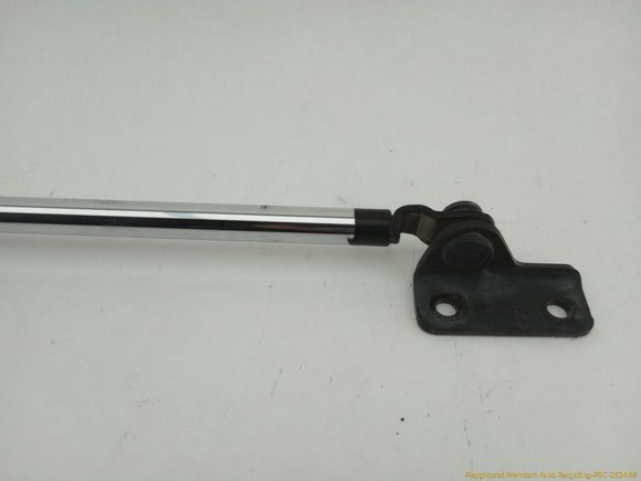 Mitsubishi Delica Pair Of Rear Tailgate Struts