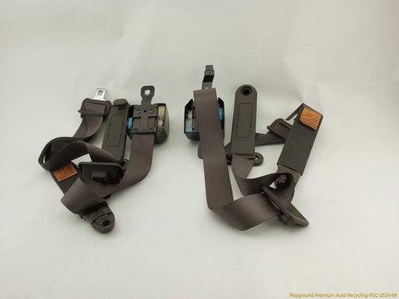 Mitsubishi Delica Pair Of 3rd Row Seat Belt Retractors