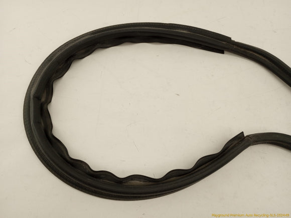 Mitsubishi Delica Rear Left Sliding Door Seal Weatherstrip
