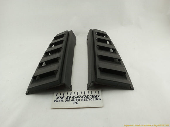 Hummer H2 Pair Of Rear Quarter Vent Grilles