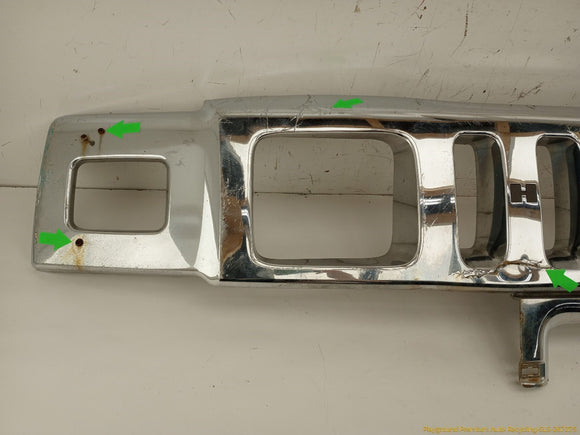Hummer H2 Front Bumper Upper Radiator Grille