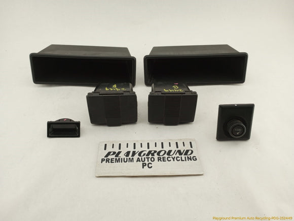 Mitsubishi Delica Set Of 6 Interior Rear Storage Trim