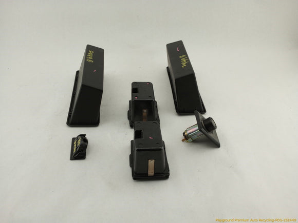 Mitsubishi Delica Set Of 6 Interior Rear Storage Trim