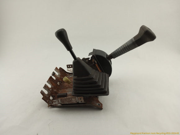 Mitsubishi Delica Gear Shifter & Transfer Case Selector Assembly