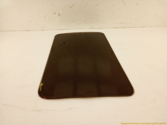 Mitsubishi Delica Rear Left Quarter Window Glass