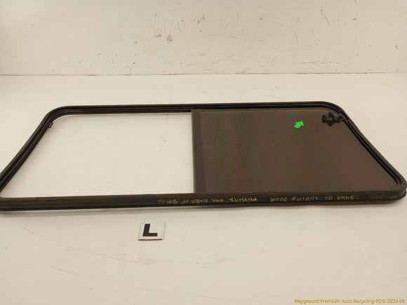 Mitsubishi Delica Rear Left Sliding Door Window Glass
