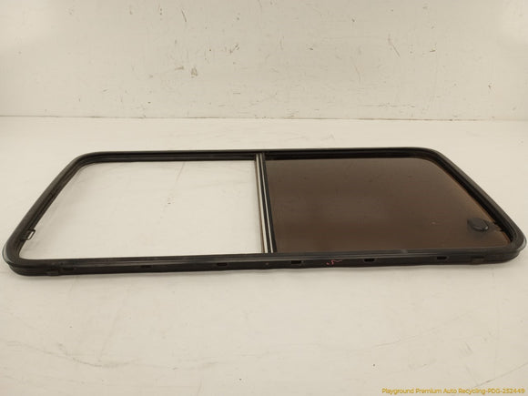Mitsubishi Delica Rear Left Sliding Door Window Glass