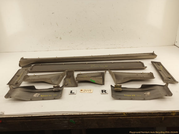 Mitsubishi Delica Complete Set Of Lower Body Side Molding Trim