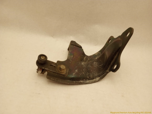 Mitsubishi Delica Front Left Lower Roller Bracket Mount