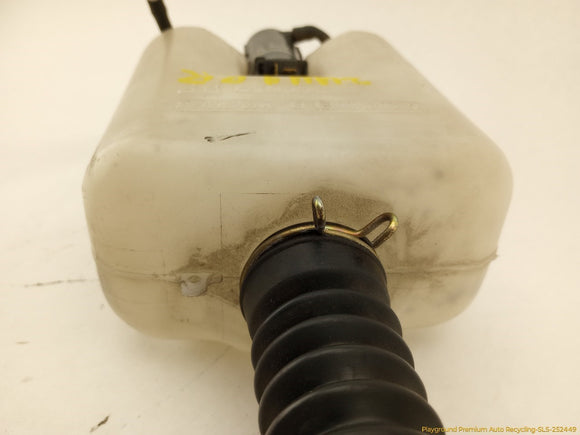 Mitsubishi Delica Rear Windshield Washer Reservoir