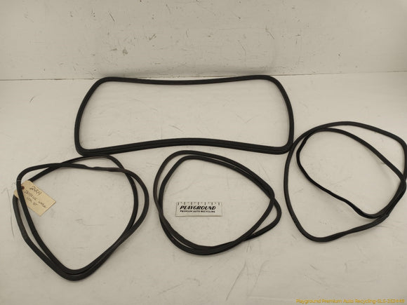 Mitsubishi Delica Interior Window Seal Weatherstrip Set