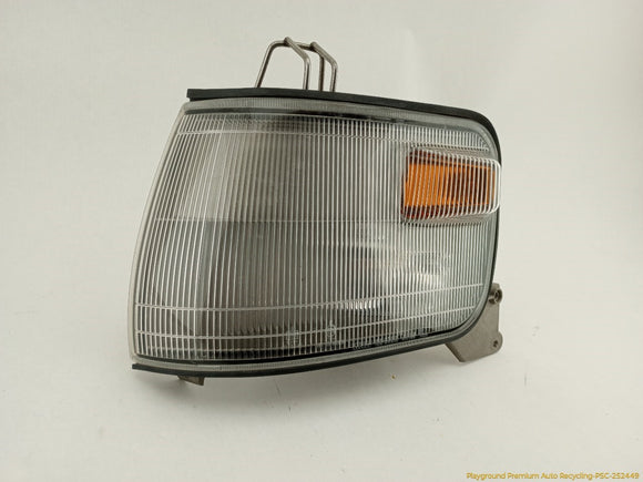 Mitsubishi Delica Pair Of Front Turn Signal Lamps