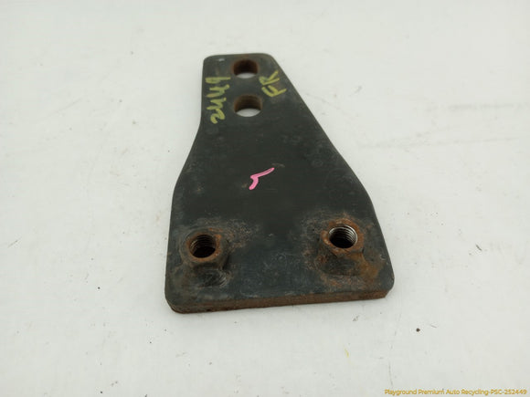 Mitsubishi Delica Pair Of Engine Mount Bracket Plates