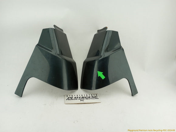 Mitsubishi Delica Pair Of Front Corner Panels