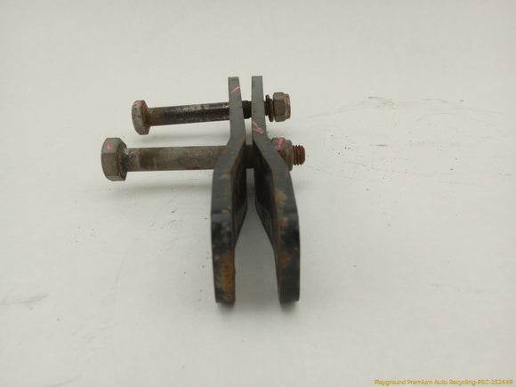 Mitsubishi Delica Pair Of Rear Leaf Spring Shackles