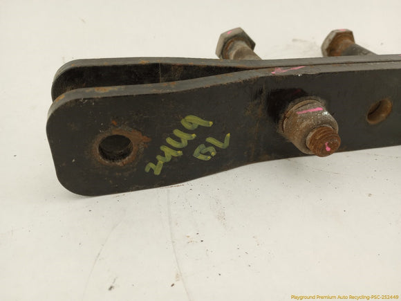 Mitsubishi Delica Pair Of Rear Leaf Spring Shackles