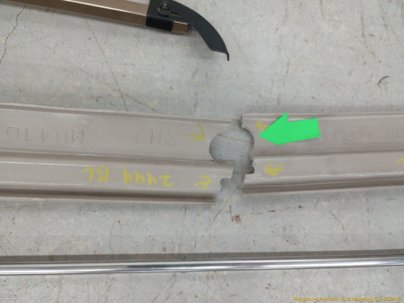 Mitsubishi Delica Set Of Interior Roof Side Trim