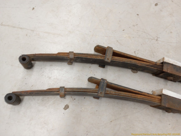 Mitsubishi Delica Pair Of Rear Leaf Springs
