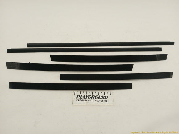 Land Rover Range Rover Set Of Rear Door & Quarter Window Sweep Trim