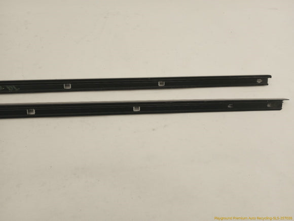 Land Rover Range Rover Set Of Rear Door & Quarter Window Sweep Trim
