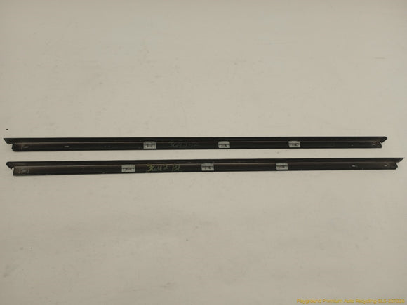 Land Rover Range Rover Set Of Rear Door & Quarter Window Sweep Trim